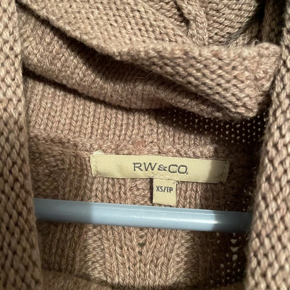 👚RW&Co Cowl neck short sleeve sweater - Picture 2 of 3